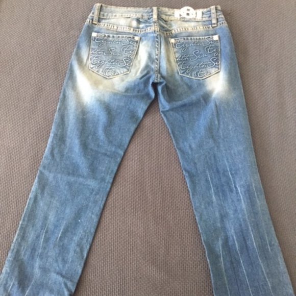 Comfy Designer Jeans Great for Summer - Picture 4 of 4